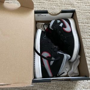 Jordan 1 mid for baby